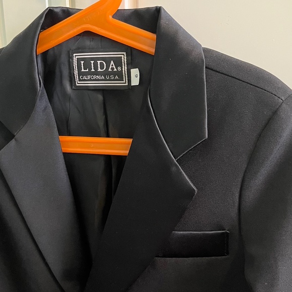 COPY - Boy Size 6 Black Jacket - Picture 3 of 4